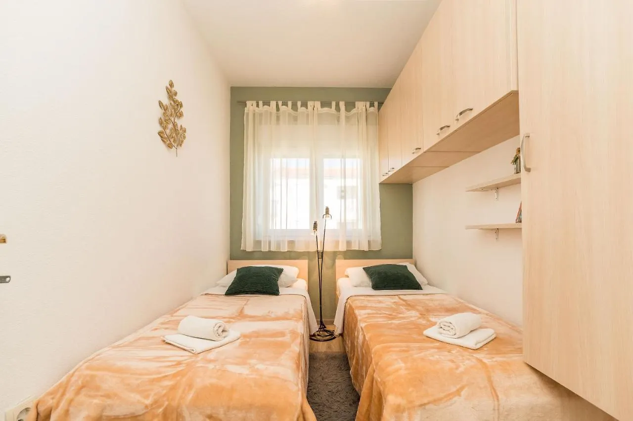 Apartments Matilda Sukošan