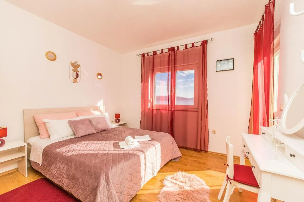 Apartments Matilda Sukošan Hırvatistan