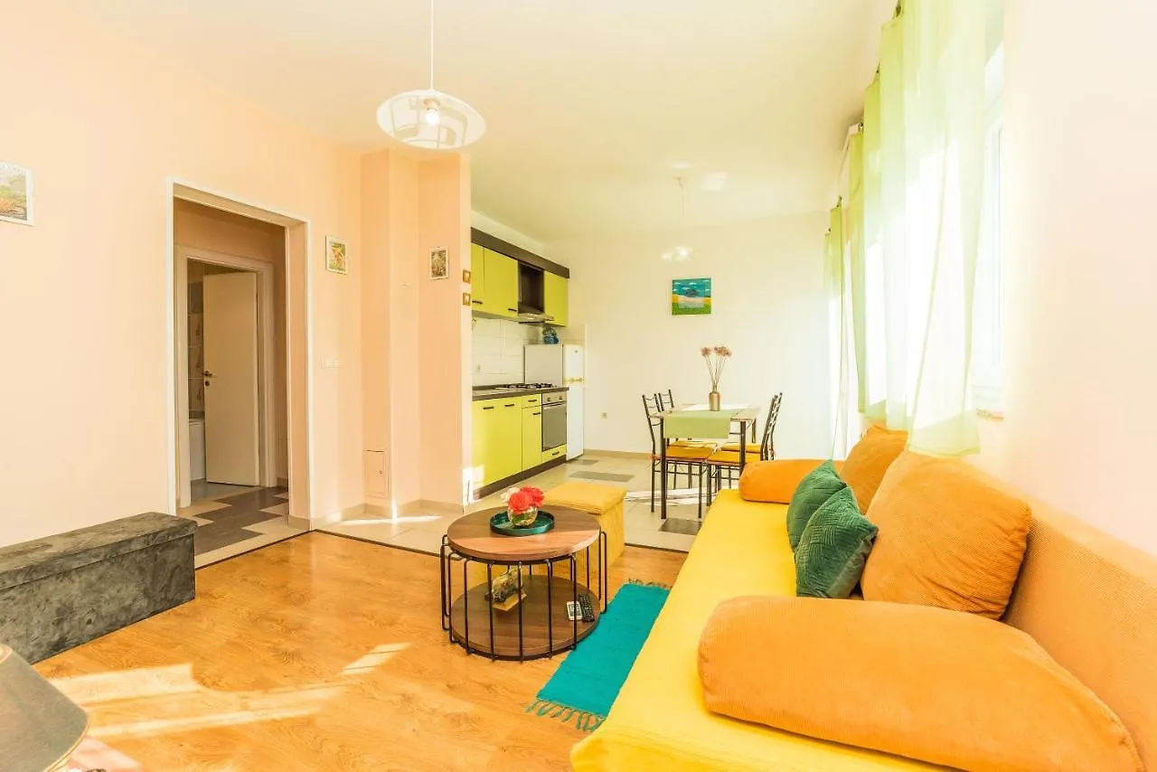 Apartments Matilda Sukošan