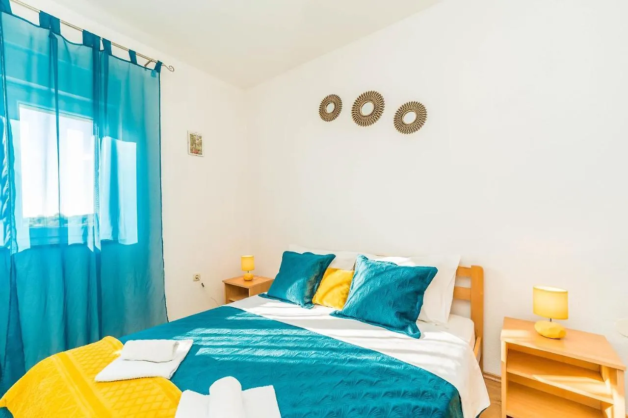 Apartments Matilda Sukošan
