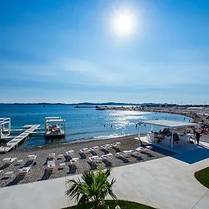  Apartman Bianca - With Terrace Near The Sea